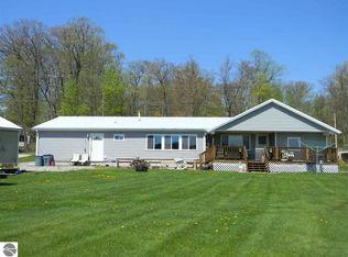 3720 Forest Dr, Lupton, MI 48635