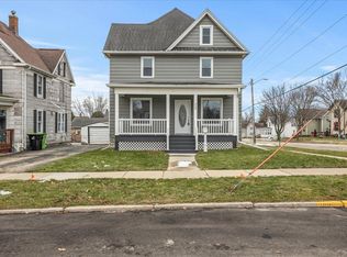 325 W Maple Ave, Beaver Dam, WI 53916