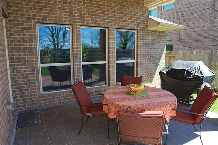 5718 Teal Grove Ln — Photo 32