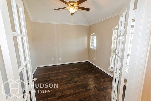 2nd image of 219 Chamberlain Dr