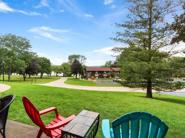 54 Lausanne COURT #01, Lake Geneva, WI 53147