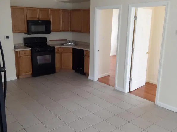 1031 Charles St #7, Linden, NJ 07036