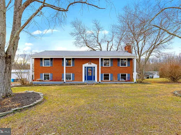 1573 Garrisonville Rd, Stafford, VA 22556