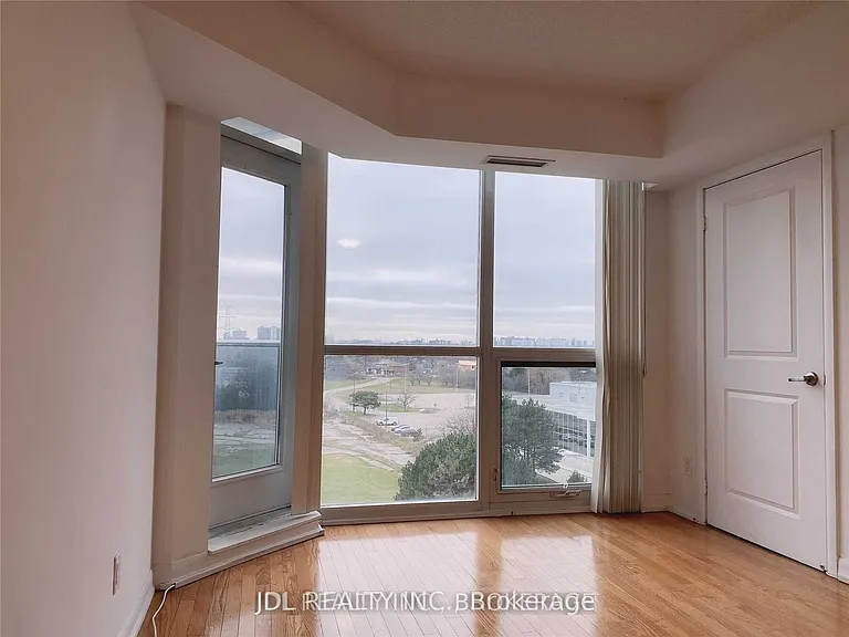 5791 Yonge St #803 — Photo 2