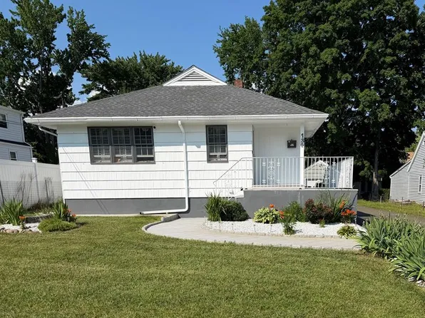 134 Albright Ave, Stratford, CT 06614