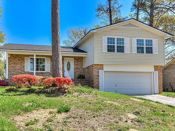 2nd image of 142 Caymen Drive