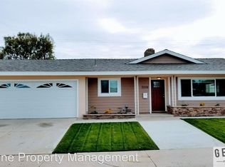 3256 Michigan Ave, Costa Mesa, CA 92626