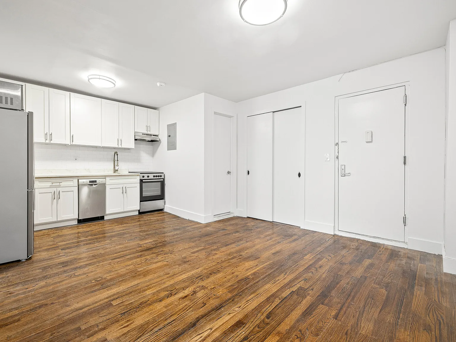 416 West 23rd Street — Photo 4