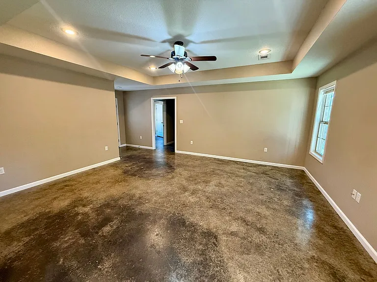 206 S Bernis St — Photo 2