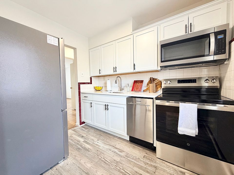 1st image of 7219 Hampton Ave APT 1S