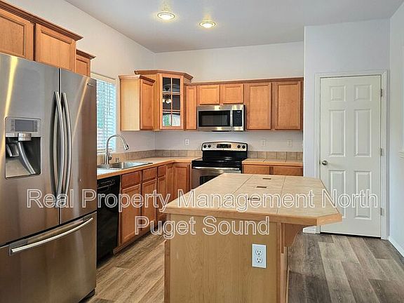 3rd image of 1256 Ash Ave Unit 108