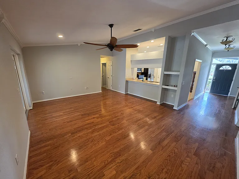 350 Echo Pines Way — Photo 4