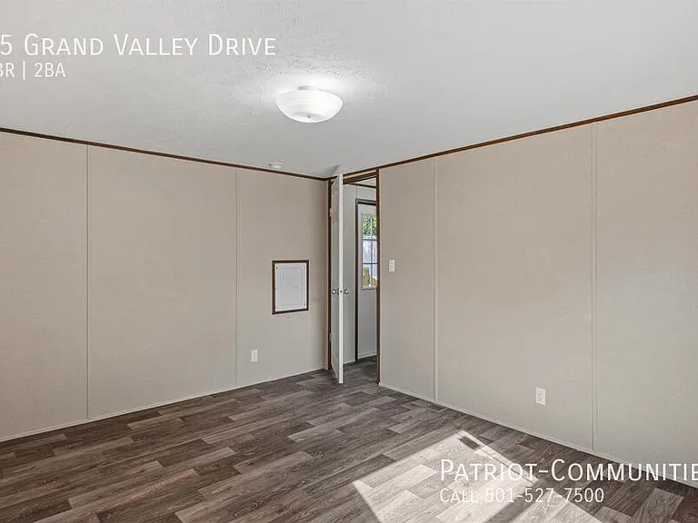 15 Grand Valley Dr — Photo 13
