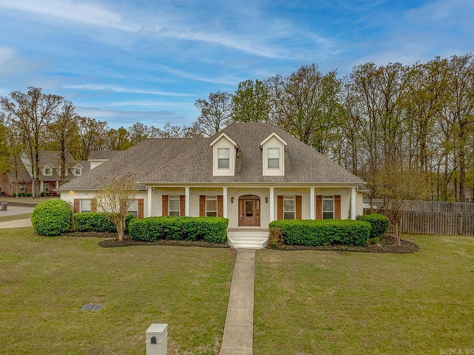 1st image of 4405 Wood Crest Dr
