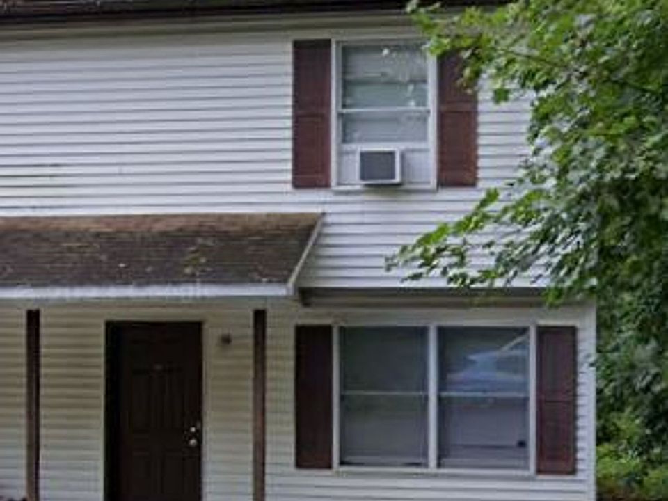 1st image of 209 Middle St #215