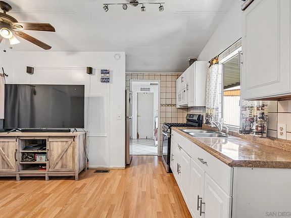2nd image of 1381 Palm Ave Space 50