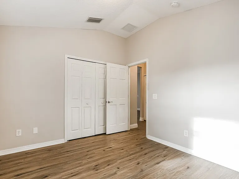 348 Ashton Woods Ln — Photo 11