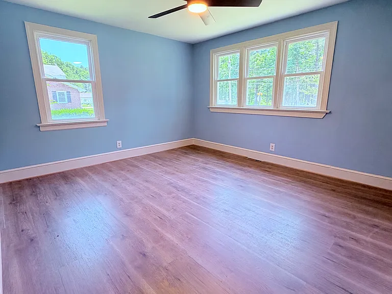 10910 Doyle Blvd — Photo 12