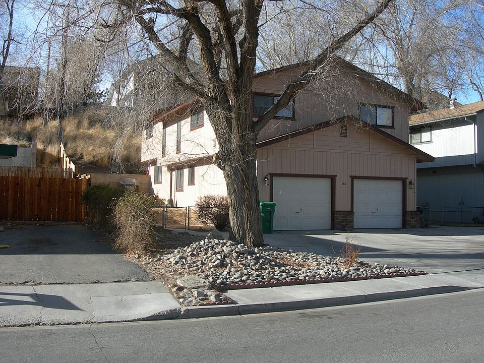 Duplex front view 880 South minnesota