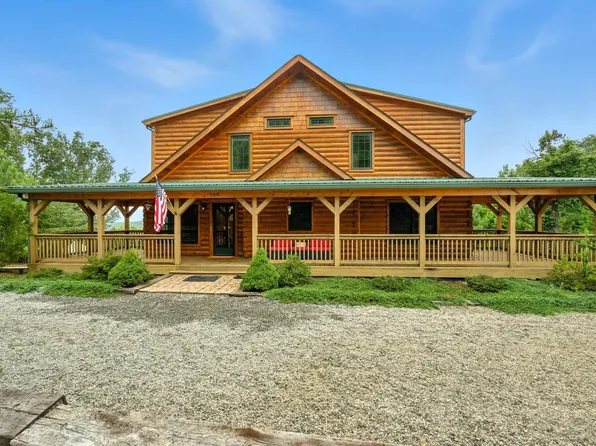 148 Leesville Lake Dr, Pittsville, VA 24139