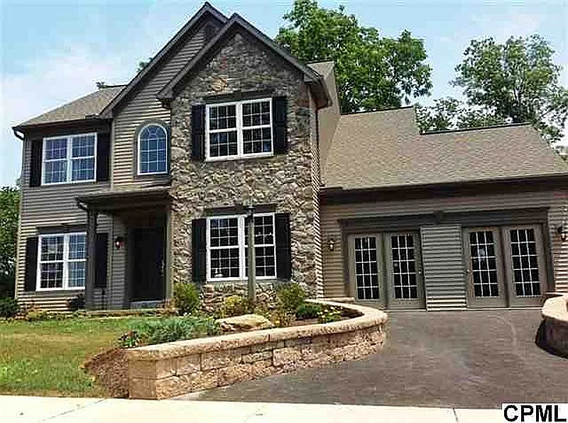 1 Hamlet Cir photo 1