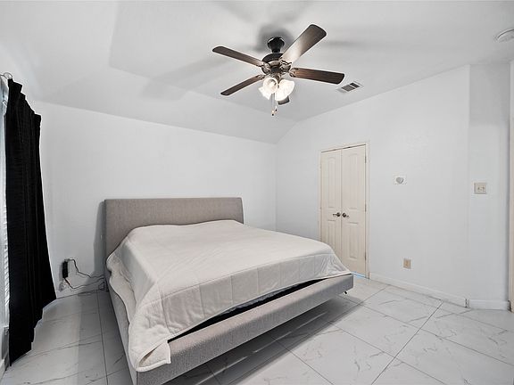4th image of 1048 Mercury Dr