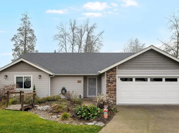 953 Providence Way, Grants Pass, OR 97526