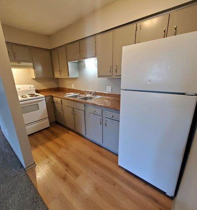 1st image of 706 S 2nd Ave W APT 7