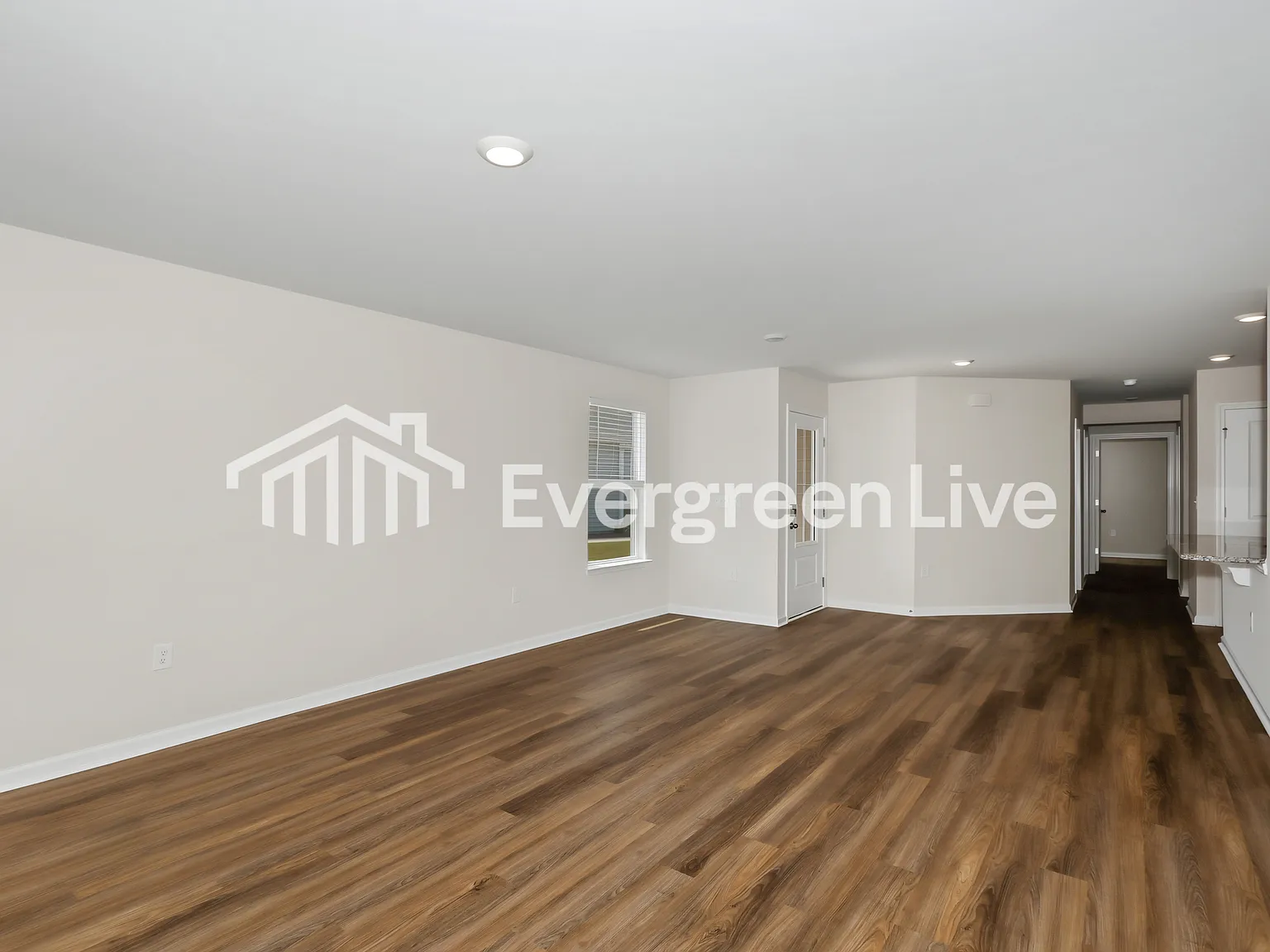 4 bed, 2.0 bath, 1597 sqft, $1,745 — Photo 4