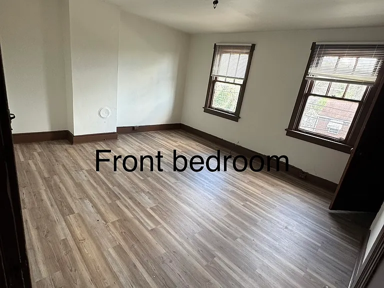 1523 Laketon Rd — Photo 10
