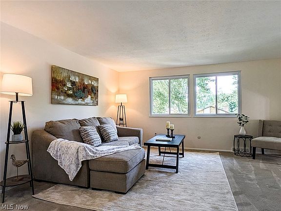 4th image of 1210 Tumbleweed St NE