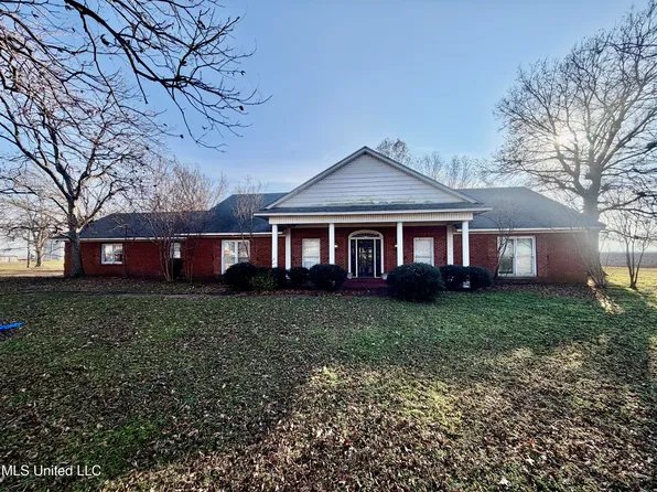 2907 Highway 8, Cleveland, MS 38732