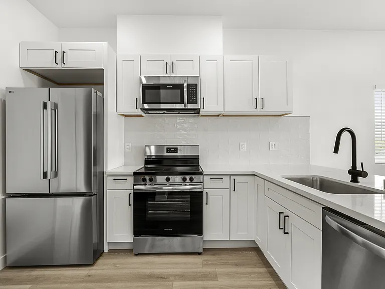 5006 La Dorna St #1 — Photo 10