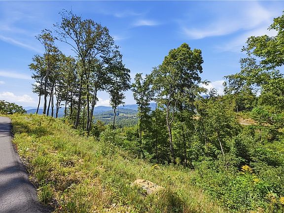 3rd image of Lot 39 Mt. Mitchell Overlook