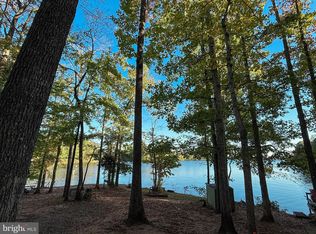 3819 Breaknock Rd, Bumpass, VA 23024