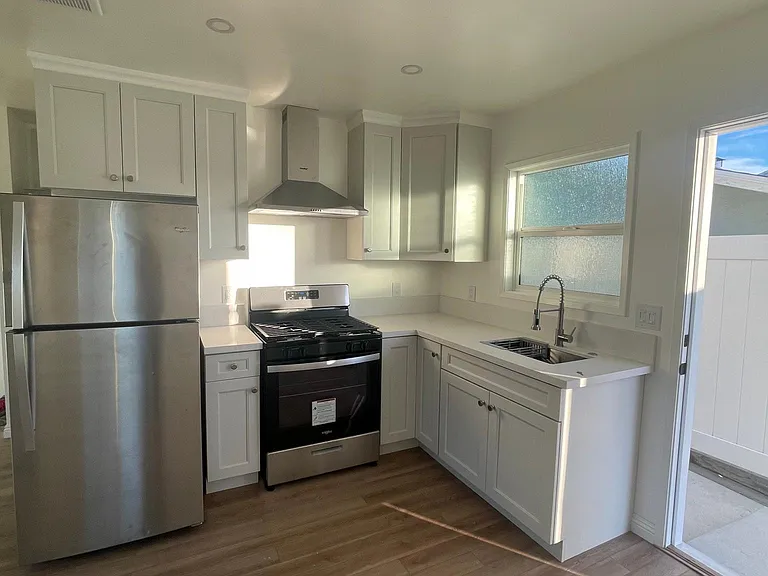 530 Chestnut St #2 — Photo 2
