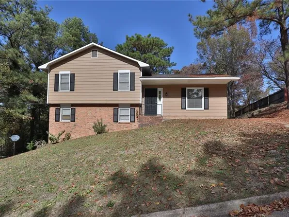 1908 Kimberly Dr, Phenix City, AL 36867