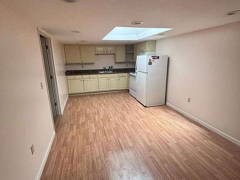 326 S Broad St #A — Photo 8