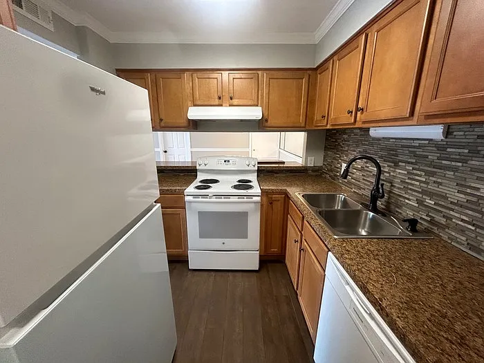 3609 Juneau Rd #A4 — Photo 8