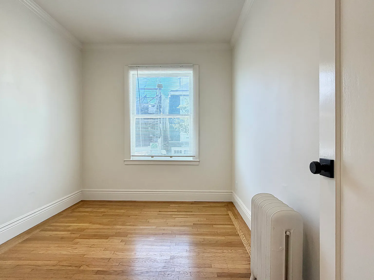 1 bed, $3,795 — Photo 4