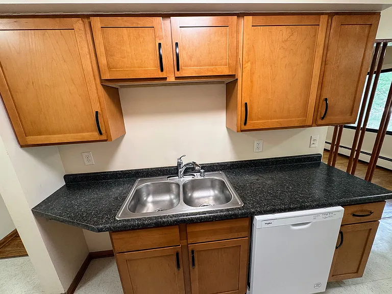 1010 15th Ave SE #203 — Photo 17