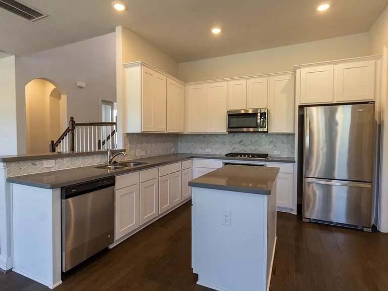 19337 Pilton Dr — Photo 16