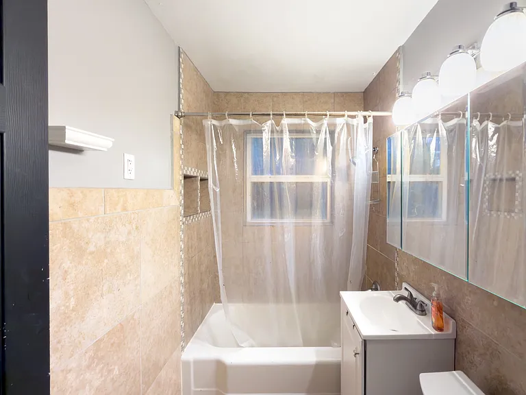 1343 Dearing Rd — Photo 11