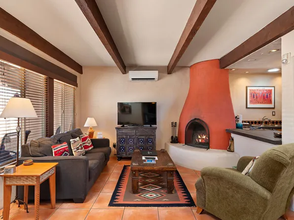 320 Artist Rd, Santa Fe, NM