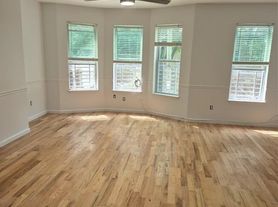 829 E 226th St, Bronx, NY