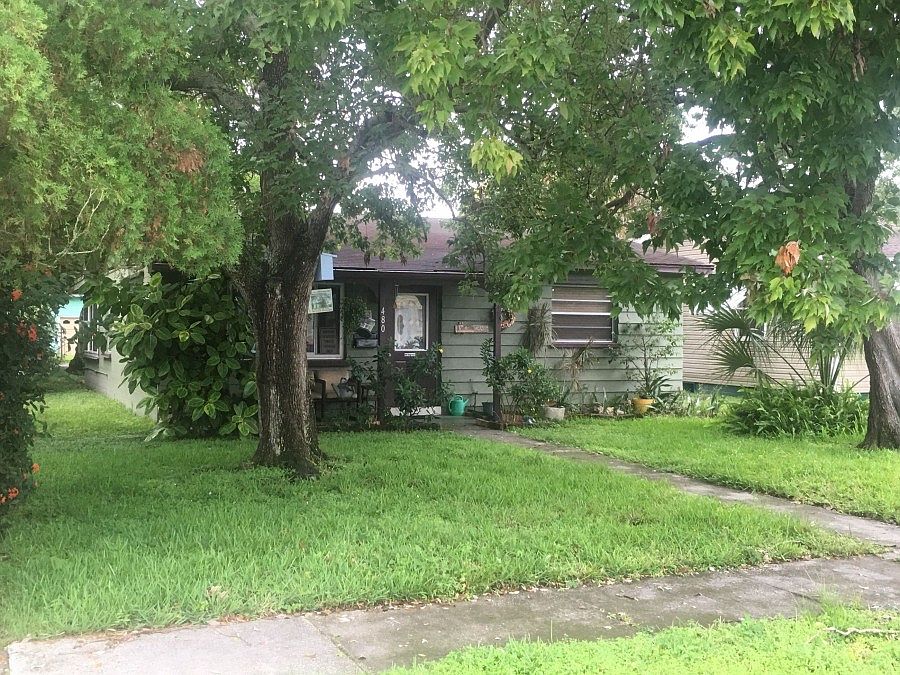 1st image of 480 36th Ave N