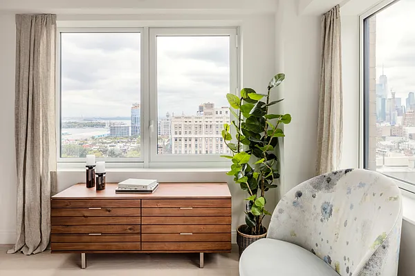 Rented by Compass | media 14