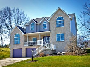 9340 Pembroke Cir, North Huntingdon, PA
