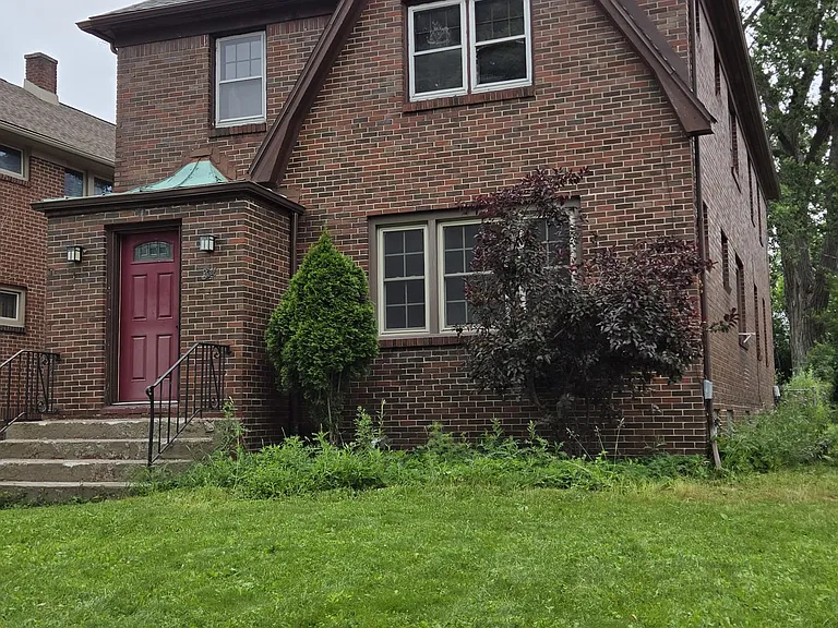 34 Concord Dr #2 — Photo 6