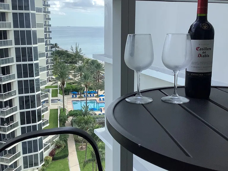 19201 Collins Ave #1017 — Photo 19